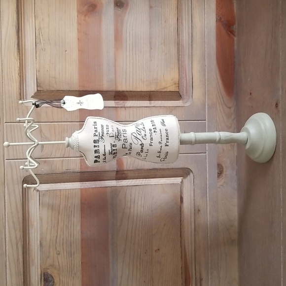 Tre Chic Mannequin Jewelry Holder by Sicura Italian Designs - Picture 1 of 13